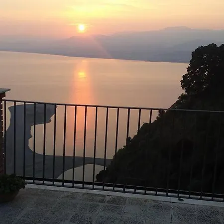 Holiday home Belvedere 2 In Greco